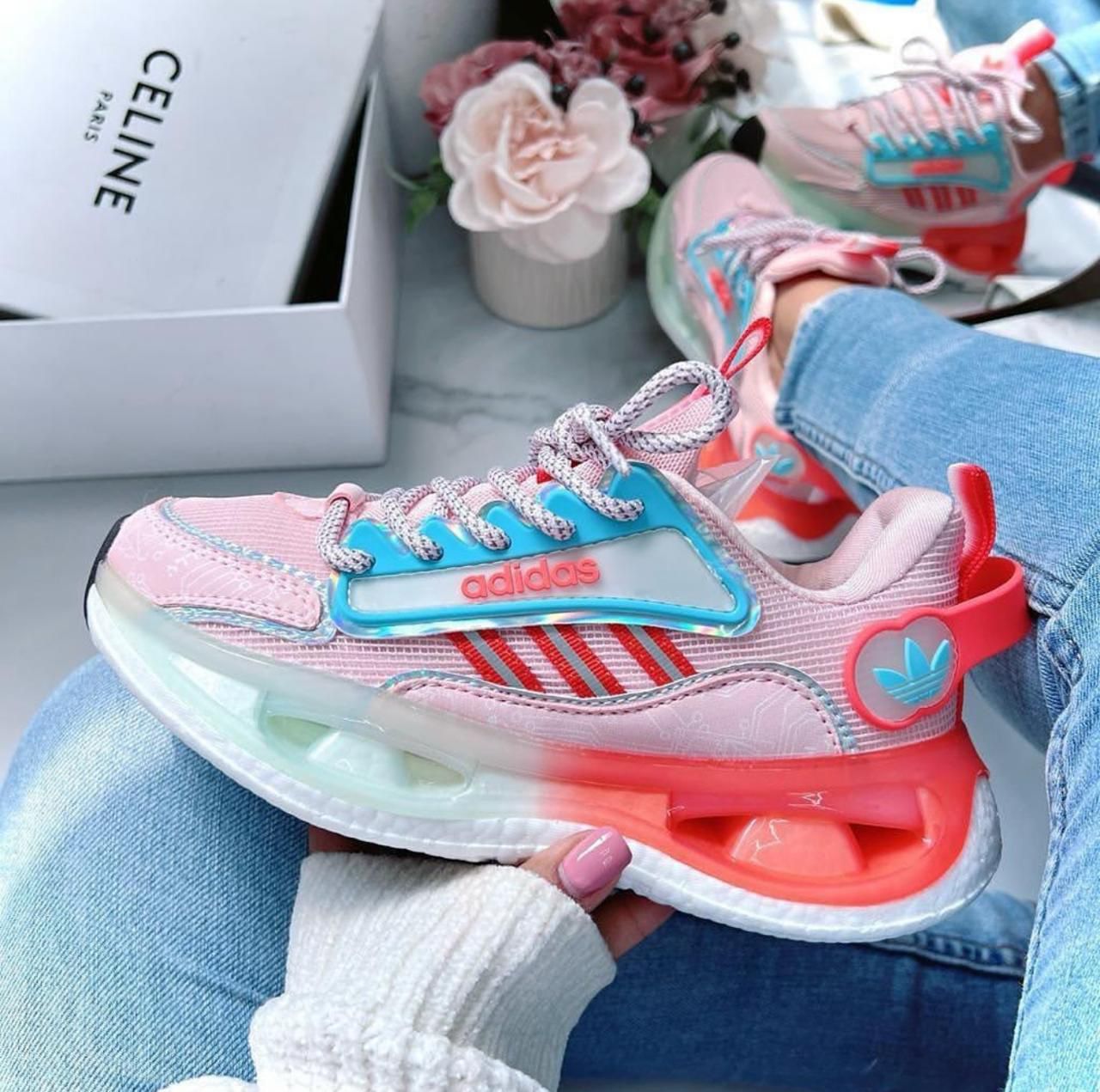 Adidas SL 1